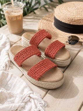 Old Navy Coral Raffia Espadrille Platform Slide Sandals Women’s Size 8